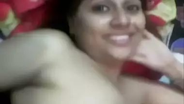 The horny guy sucks his GF’s big boob in a Telugu sex video