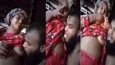 Bangladeshi porn bhabhi boob sucking viral clip