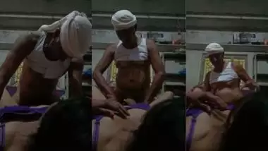 Old guy fucks a Rajasthani randi in the Indian xxx video