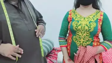 XXX Pakistani Tailor Fucking His Beautifull...