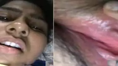 Horny face Indian girl nude wet pussy showing