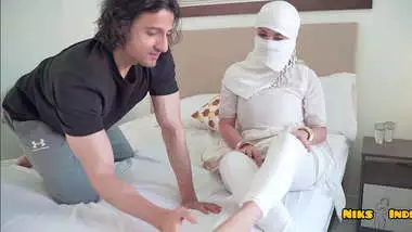 Huge Boobs Submissive Muslim Slut Hard Sex with Desi Boy